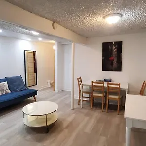 Heart Of Mtr For Memerable Experiance 2 Backyard 7minmetro Fully Renovated & Equipped Hébergement de vacances